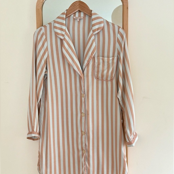Morgan Lane silk blend nightshirt - Picture 1 of 7